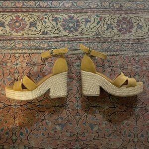 Mustard platforms